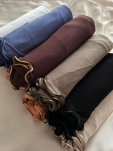 Load image into Gallery viewer, Wavy Jersey Hijab