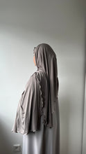 Load image into Gallery viewer, PREMIUM WAVY JERSEY HIJAB
